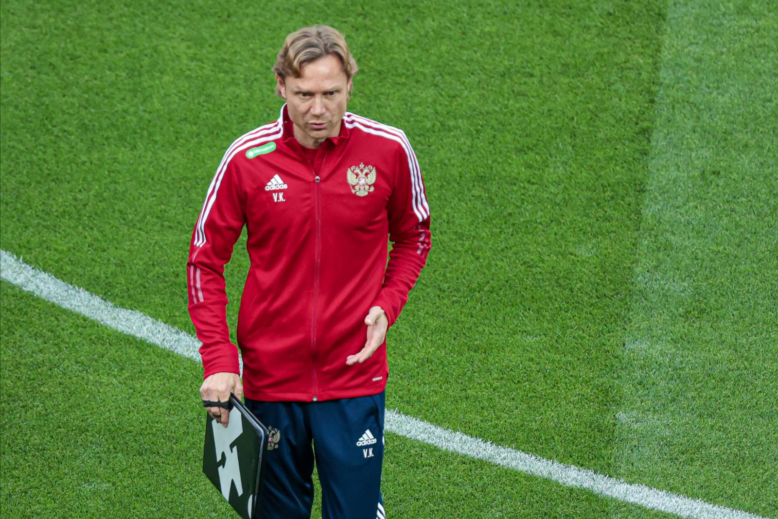 Карпин: «Профессиональный футбол вообще не для здоровья»